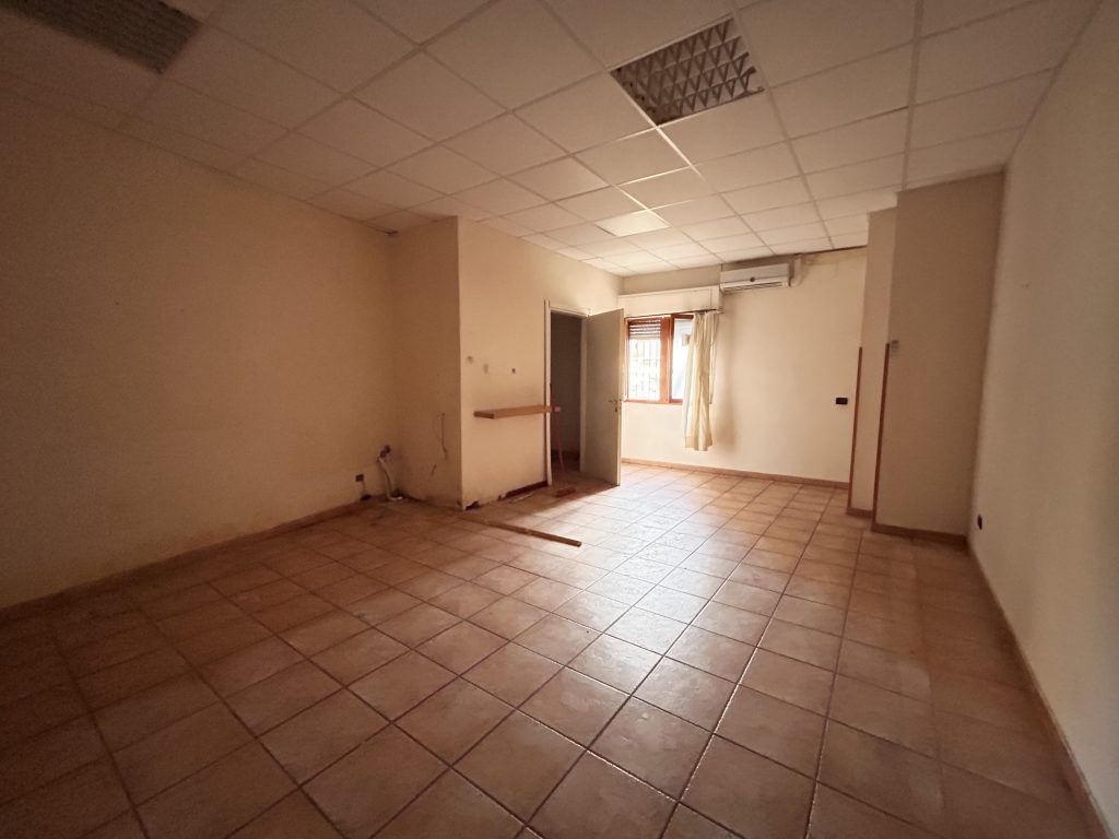 VIA BAVENO – LOCALE - Foto 5