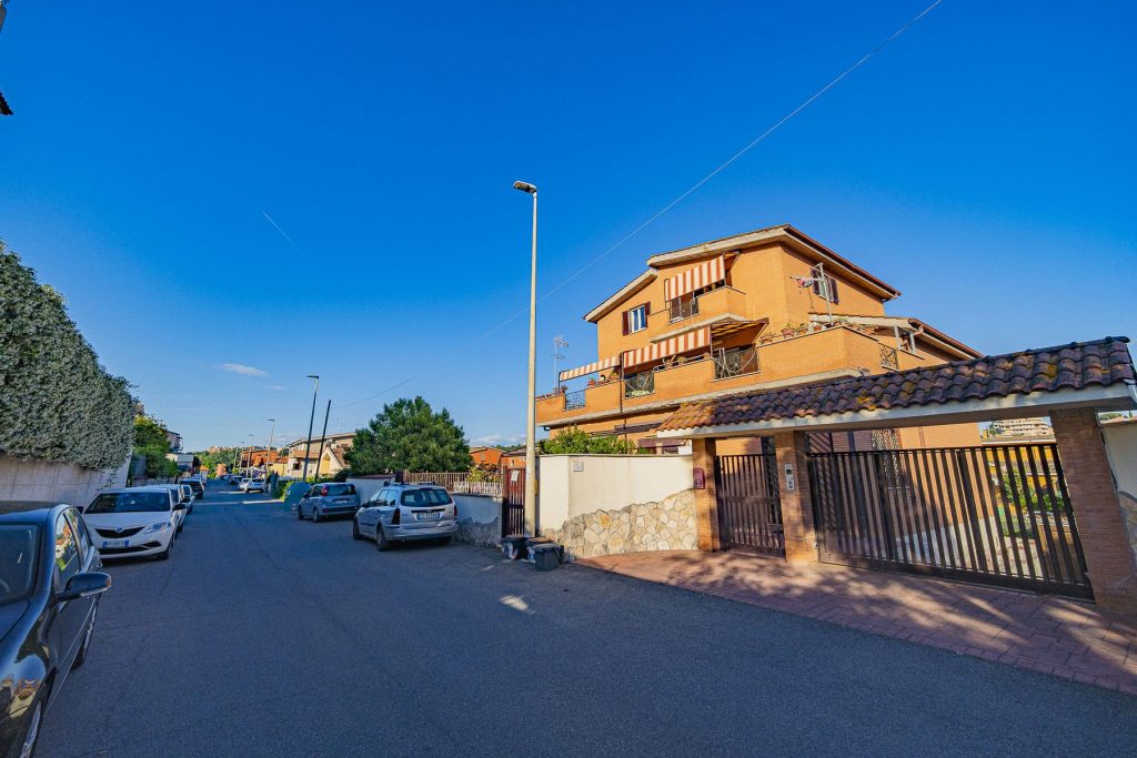 VIA GIOVANNI PAOLO MAGGINI - Foto 54